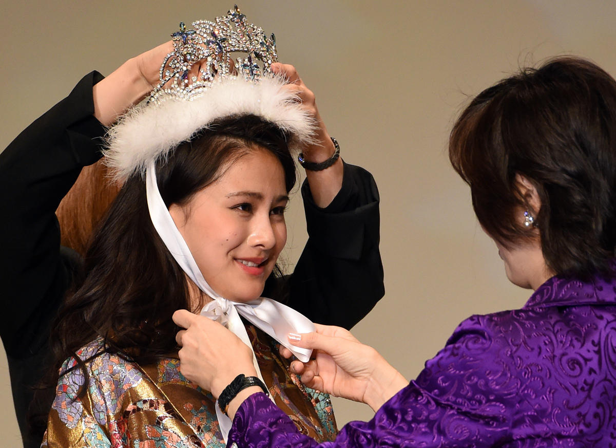20岁名校女大学生夺日本小姐大赛冠军