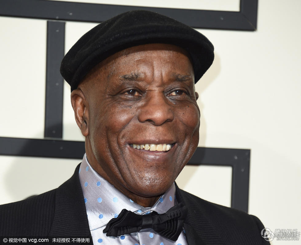 第58届格莱美颁奖典礼红毯 首批艺人亮相!