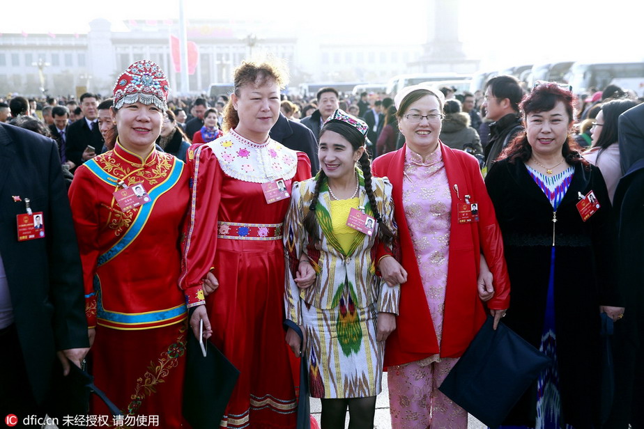 少数民族出美女 这些两会女代表就是最好证明