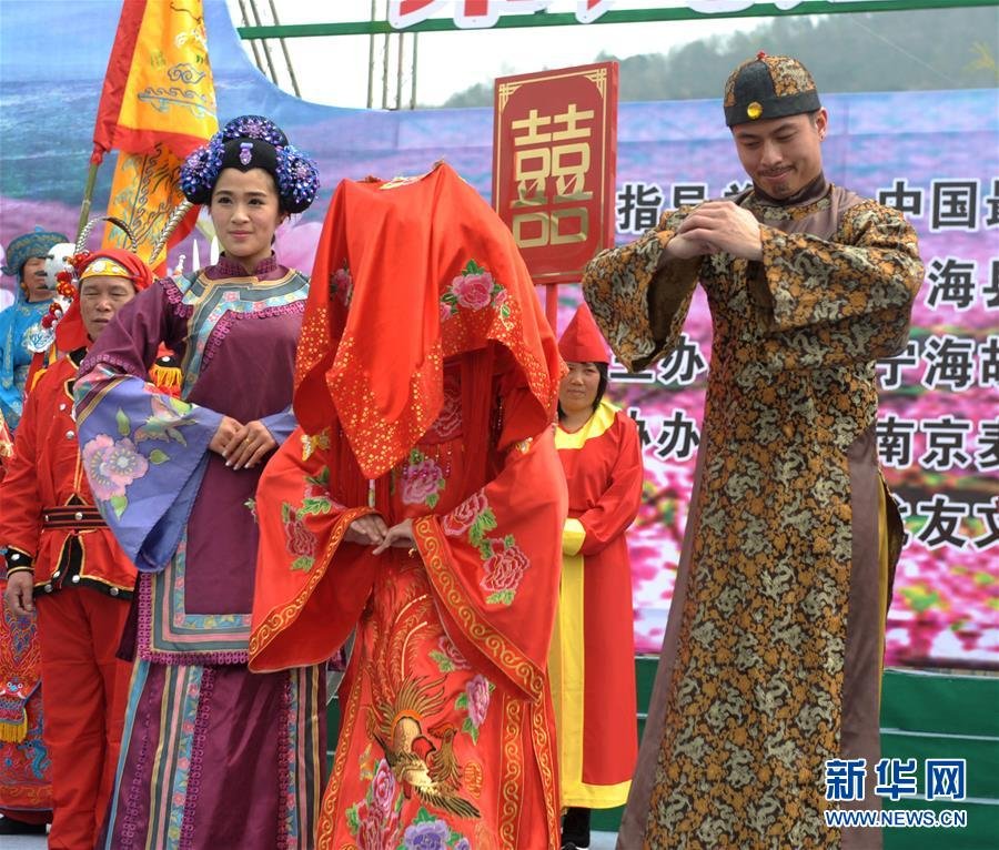 浙江宁海传统婚俗：“十里红妆”迎嫁妆