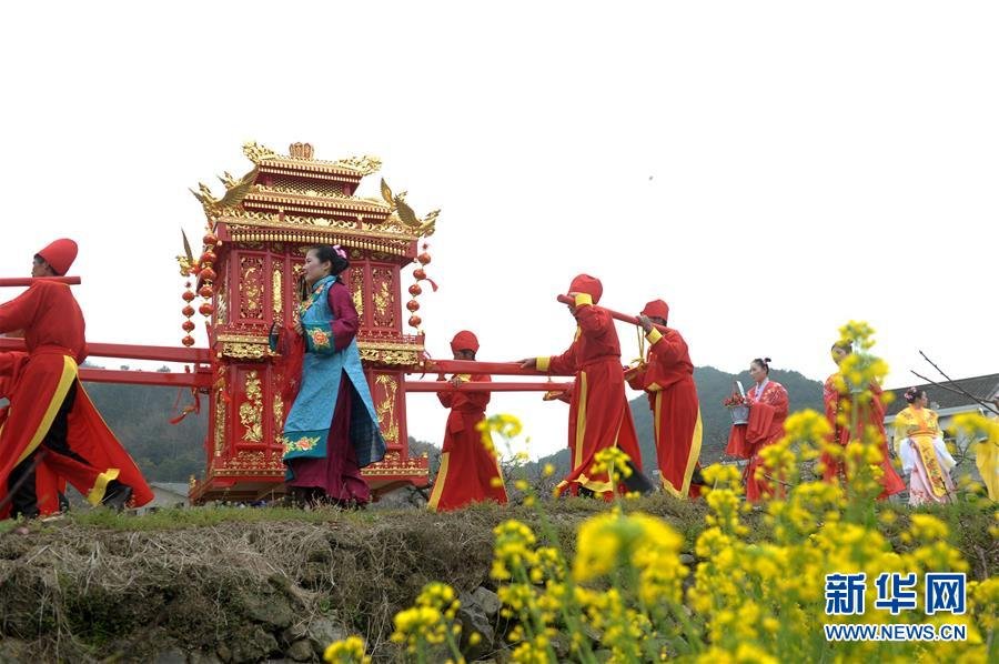 浙江宁海传统婚俗：“十里红妆”迎嫁妆