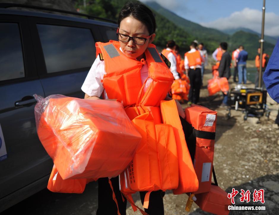 5支救援力量参与四川广元沉船救援 疑似发现沉船位置