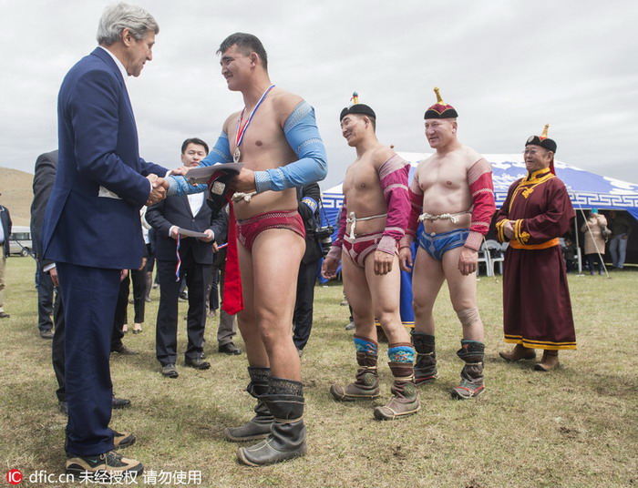 美国务卿出席蒙古国那达慕大会