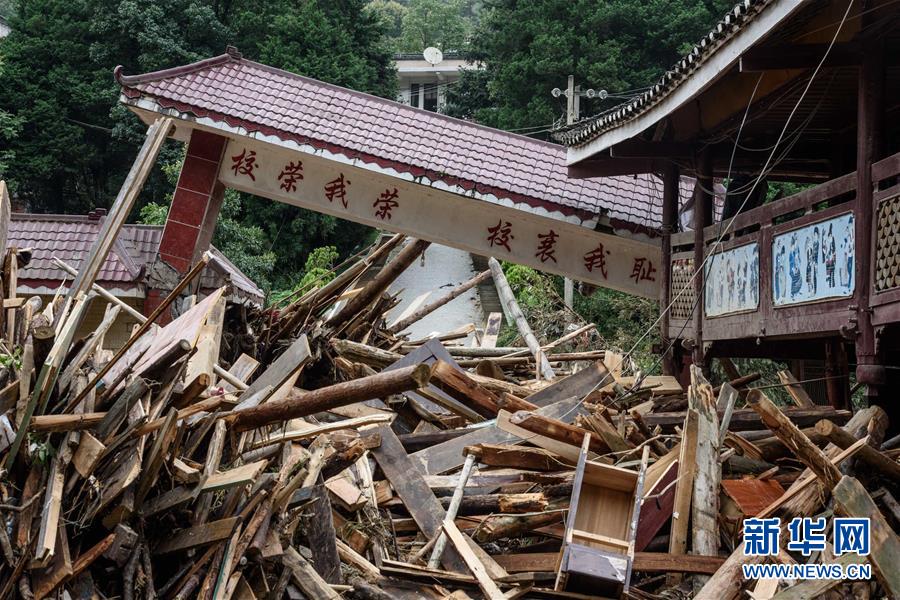 贵州暴雨：探访重灾区九潮镇