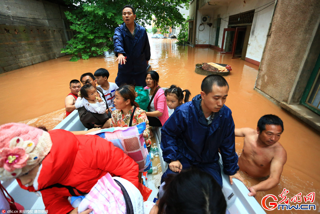 湖南衡山遭史上最强暴雨多地受灾严重 被淹成“孤岛
