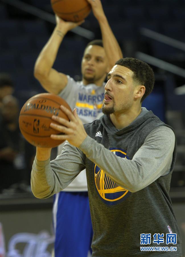 NBA总决赛：勇士骑士训练备战决胜局