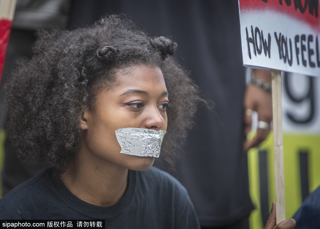 伦敦爆发声援美国黑人维权示威 爆发系列抗议