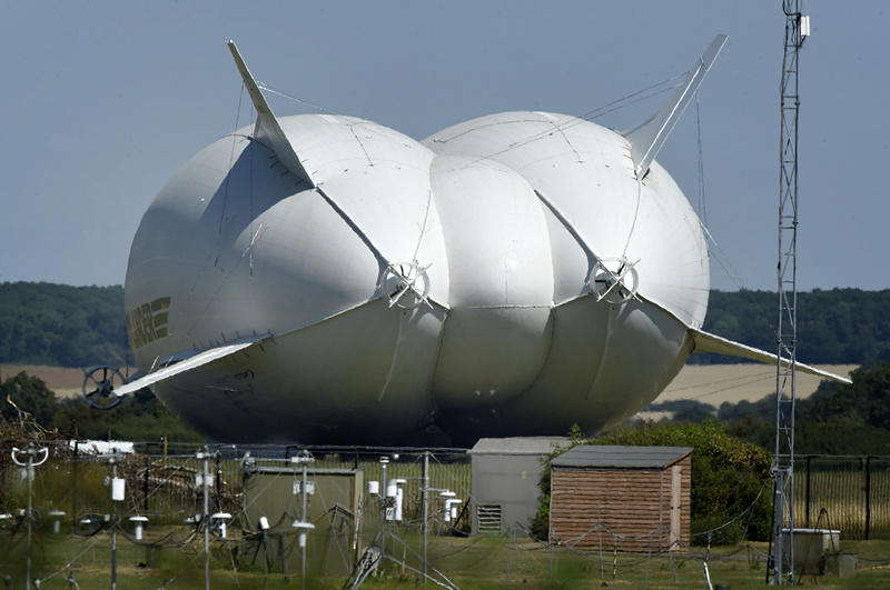 英国打造的全球最大飞行器“飞天屁股”