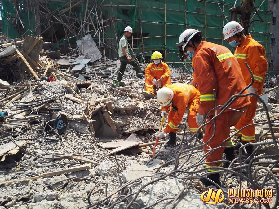 四川阆中在建楼盘支模架垮塌 已致6死4伤