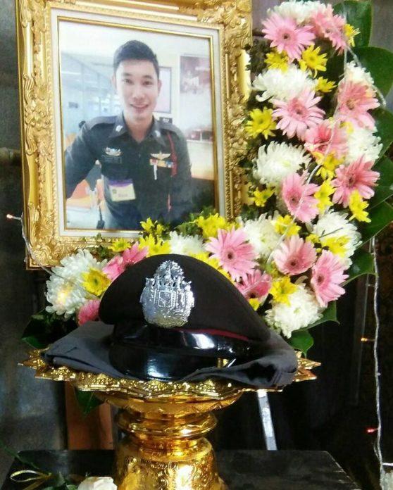 警察男友订婚前意外身亡 她如期与男友订下冥婚之约
