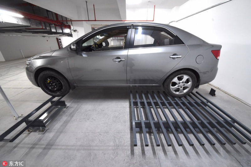 黑科技！全球首个“机器人停车库”现身南京 自动泊车好方便