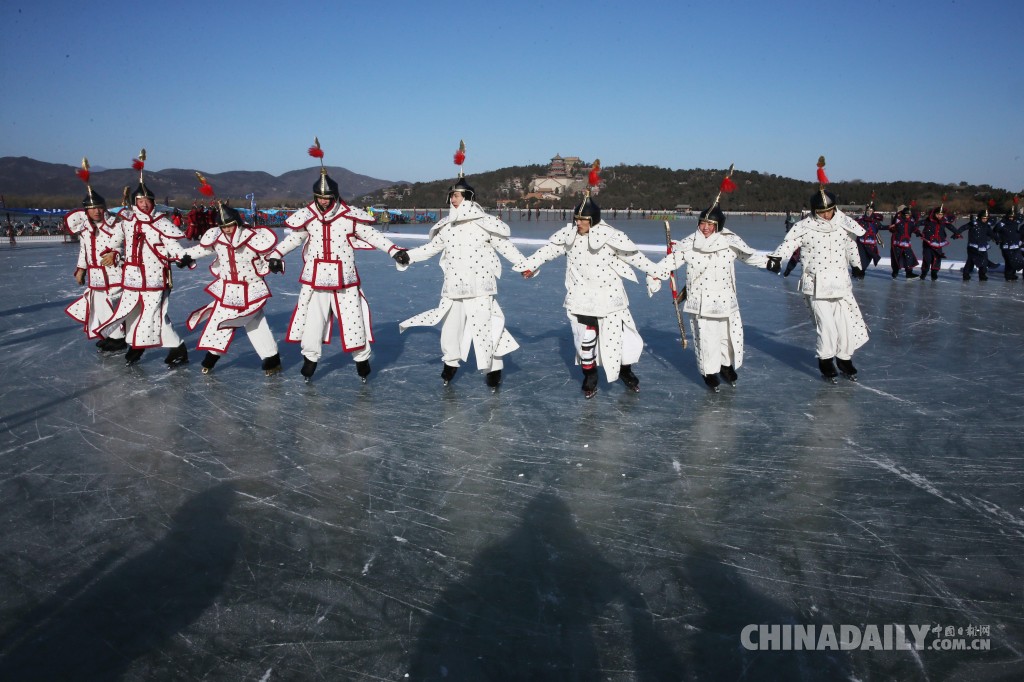 北京颐和园昆明湖冰场开放