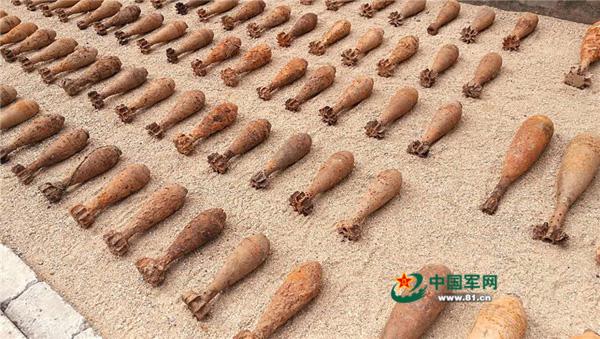 直击云南边境扫雷:清理出生锈炮弹数万枚