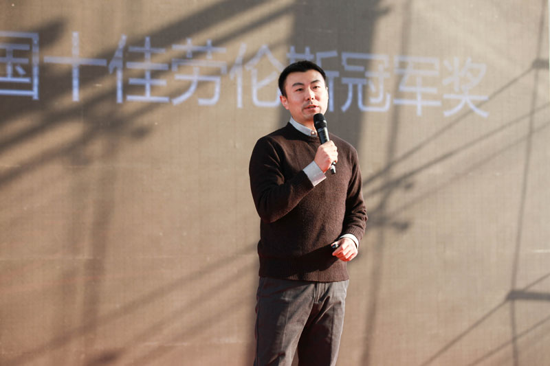 北京卫视“跨年月”:张艺谋综艺首秀 李玉刚再玩跨界