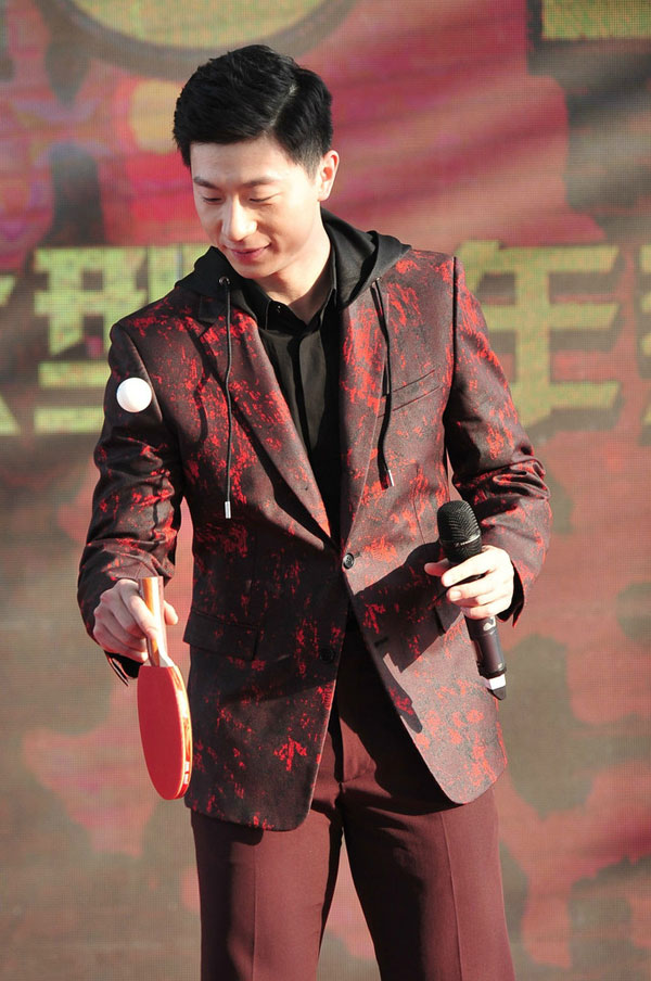北京卫视“跨年月”:张艺谋综艺首秀 李玉刚再玩跨界