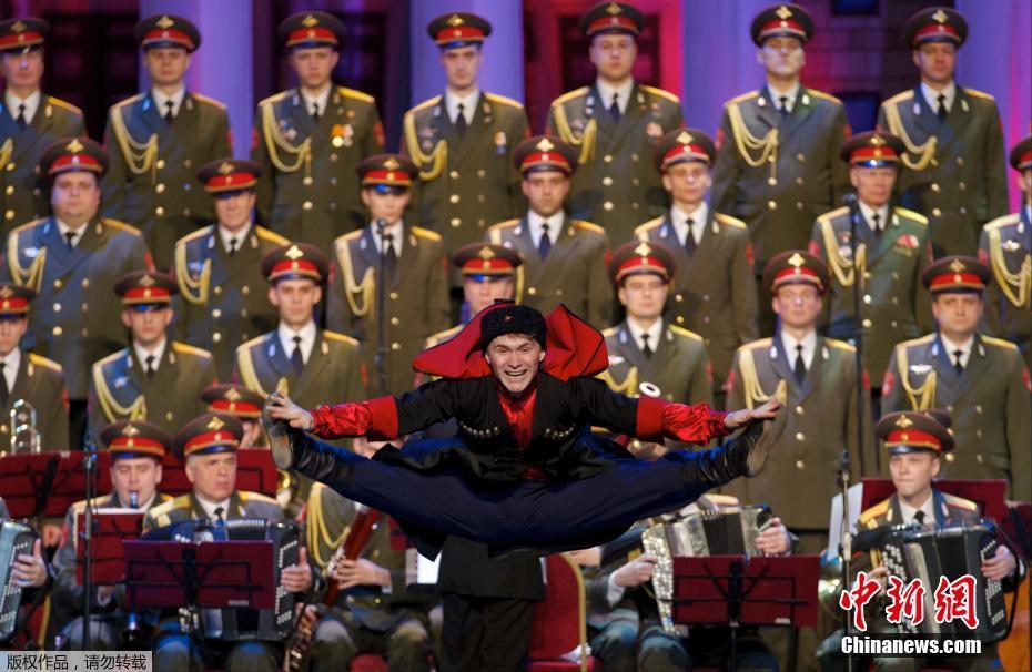 俄罗斯红旗歌舞团空难后首演