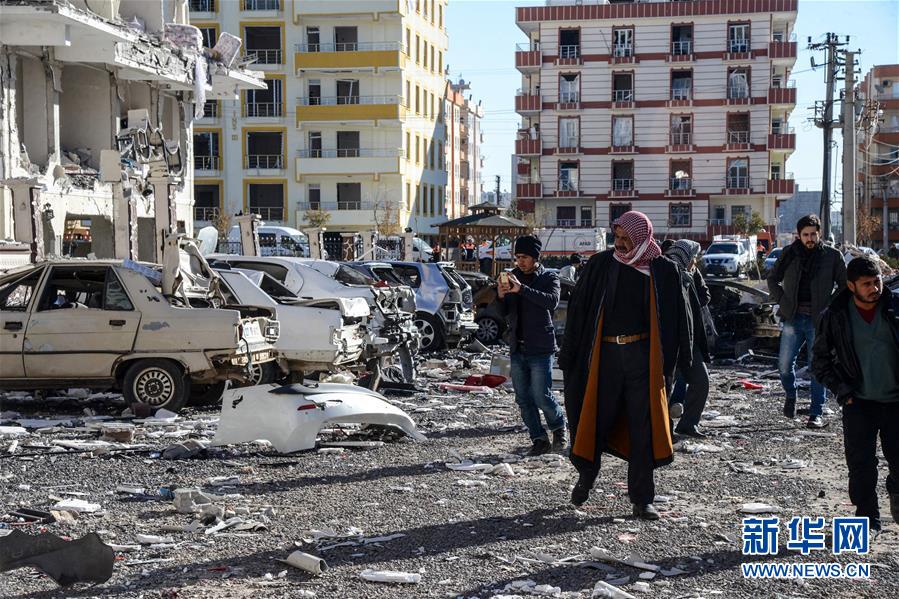 土耳其东南部遭汽车炸弹袭击 至少一名儿童死亡