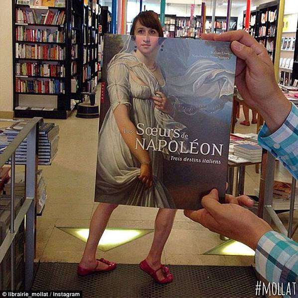 法国书店店员拍摄创意照这才是“脸书”