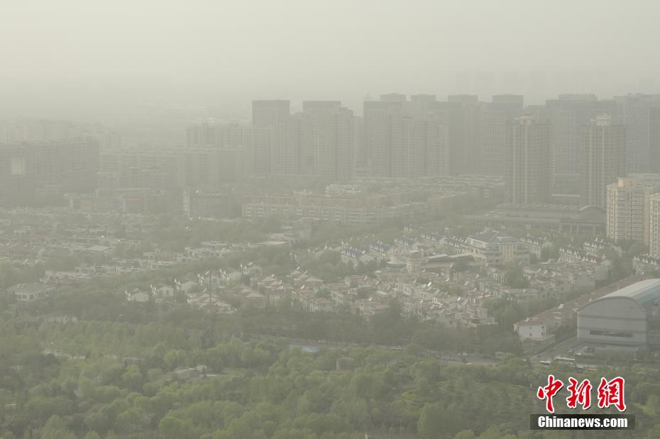 开春最强沙尘致北京空气重污染