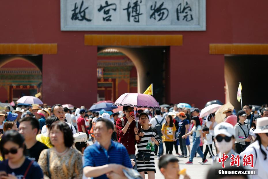 北京昨迎66年来4月最热一天 气温超过33℃