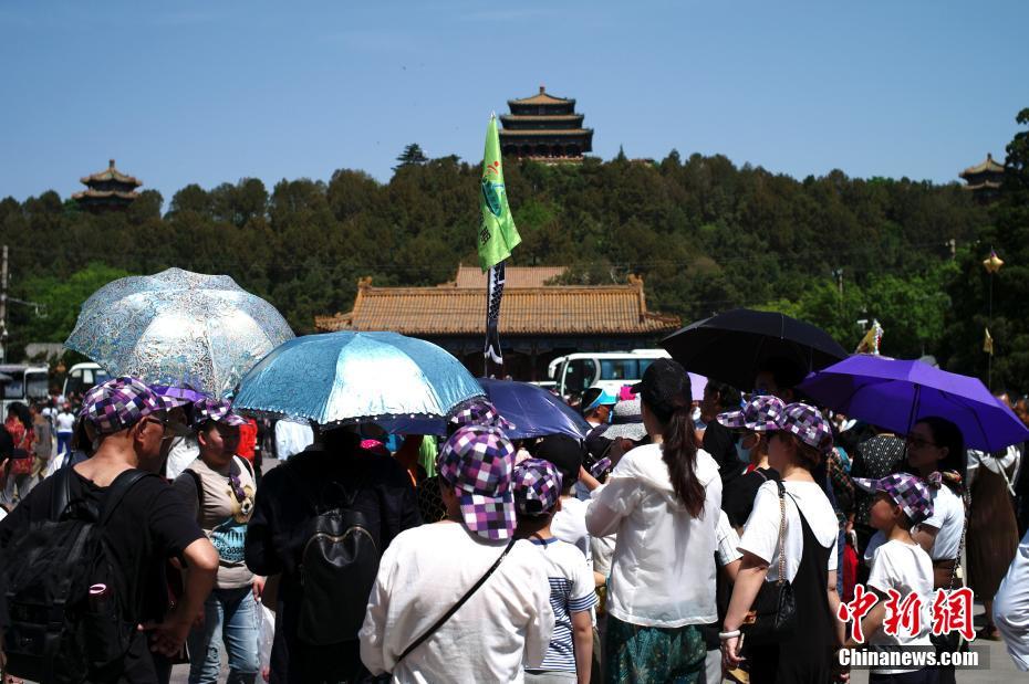 北京昨迎66年来4月最热一天 气温超过33℃