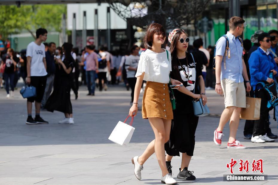 北京昨迎66年来4月最热一天 气温超过33℃