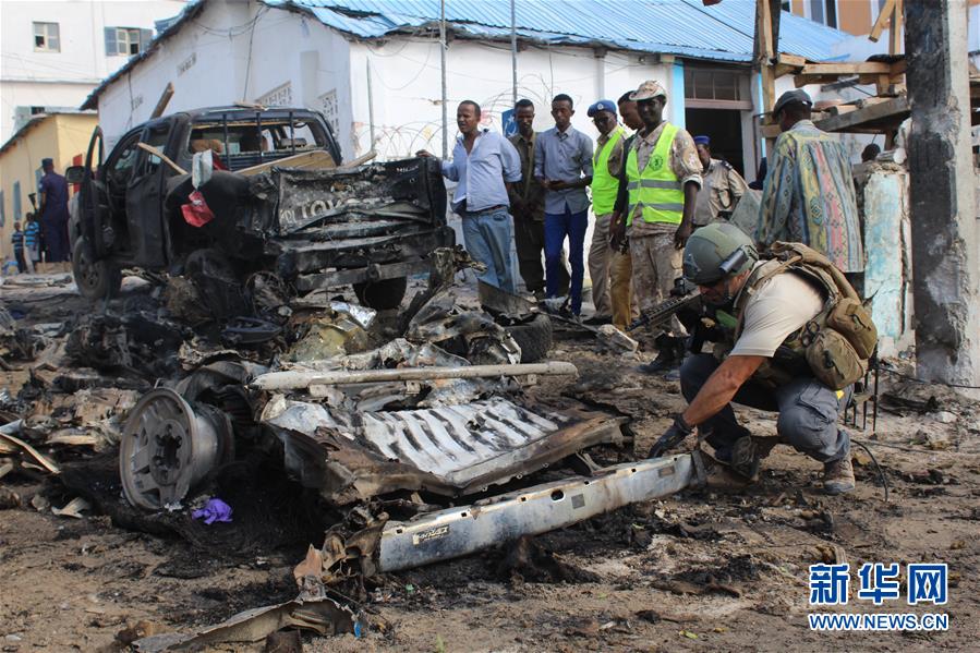索马里首都一警察局遭汽车炸弹袭击致3人死亡