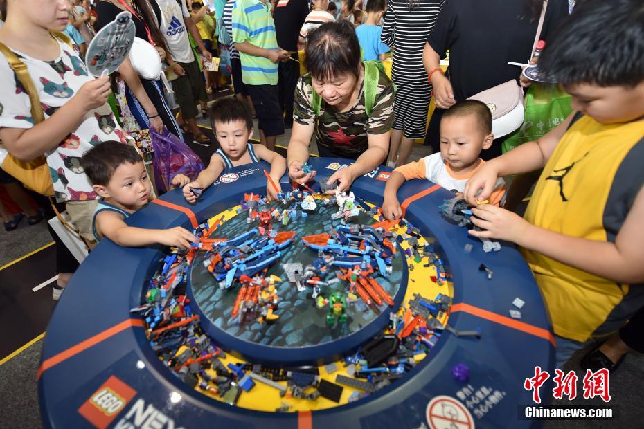 2017北京玩博会上演互动体验式玩具嘉年华