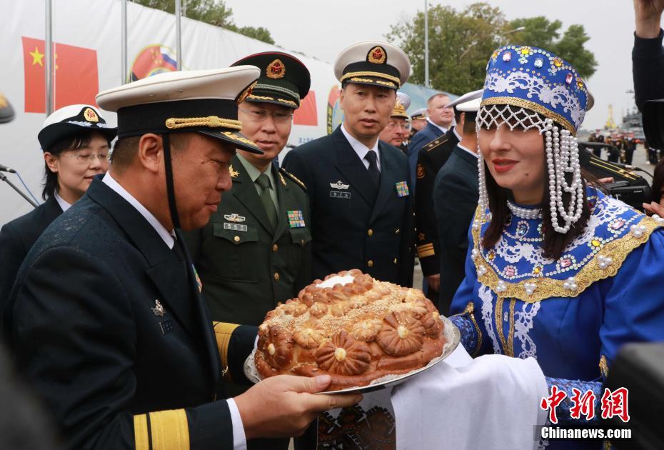 “海上联合—2017”演习中方参演舰艇抵达波罗的斯克