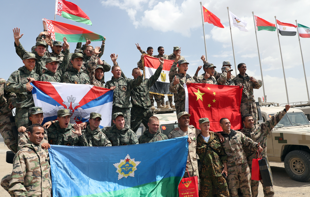 国际军事比赛“安全环境”接力赛新疆库尔勒上演