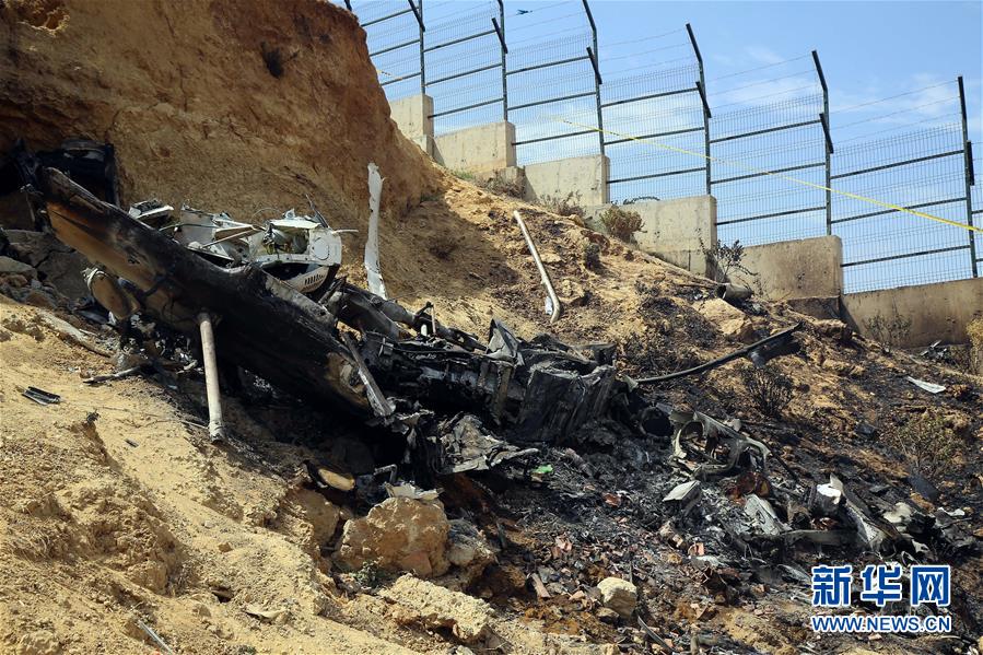阿尔及利亚一架直升机坠毁4人遇难