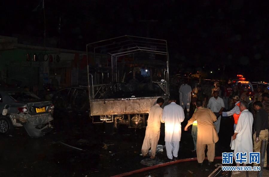 巴基斯坦一军车遭袭造成至少15人死亡