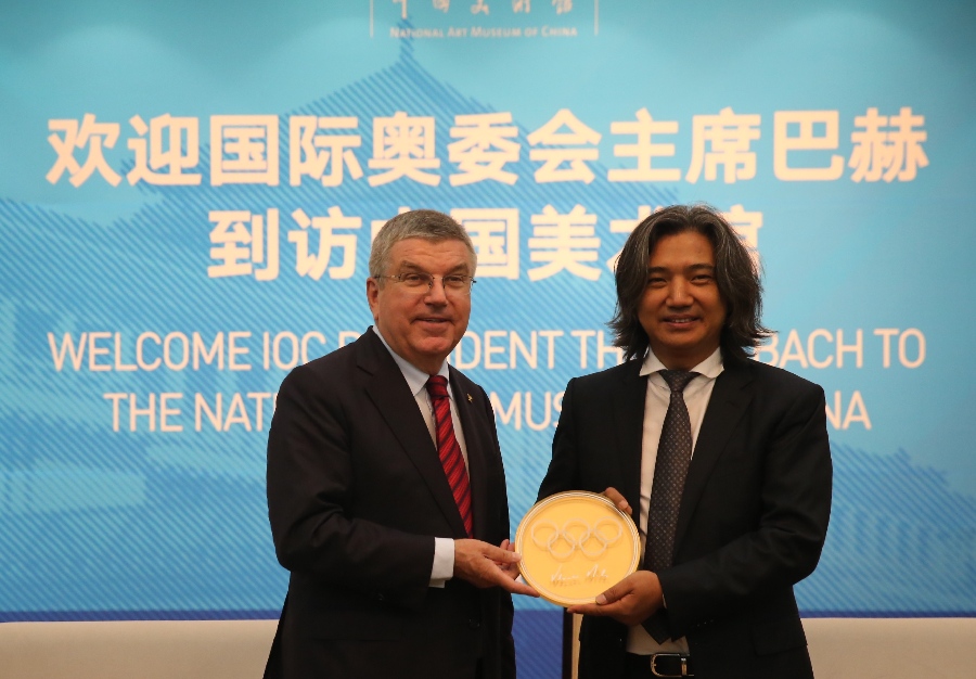 国际奥委会主席巴赫在中国美术馆出席《顾拜旦》塑像捐赠仪式