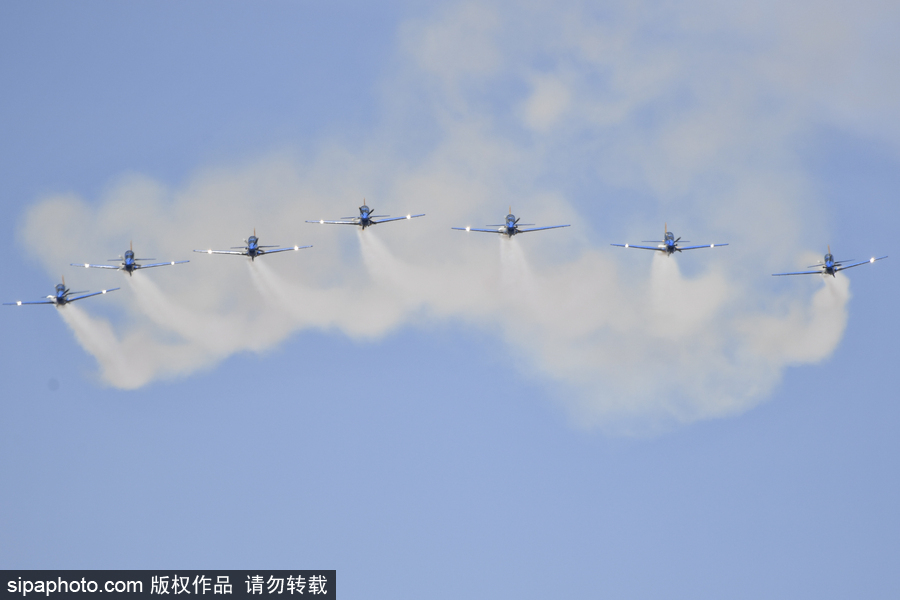 庆祝独立195周年 巴西阅兵式精彩空军表演