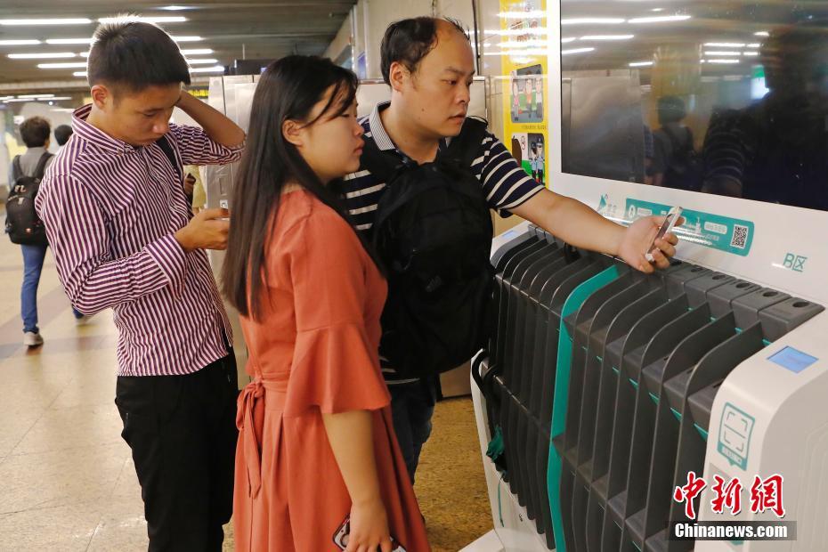 共享雨伞方便上海市民雨天出行