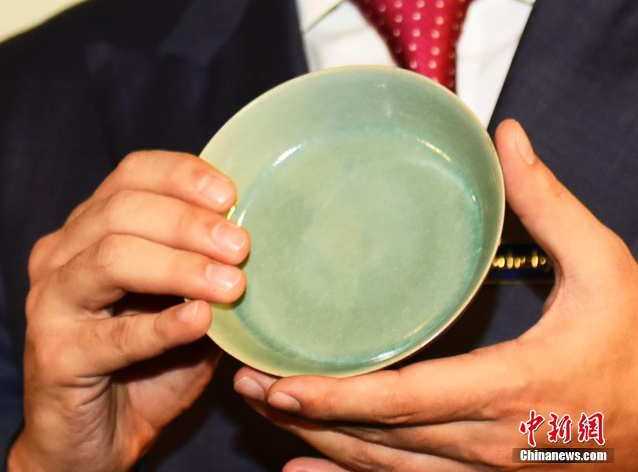 北宋釉洗2亿9千万港元拍卖 刷新中国瓷器世界纪录