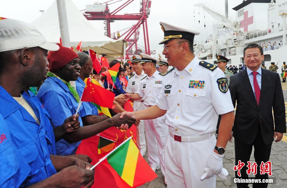 中国海军和平方舟医院船离开刚果（布）前往安哥拉