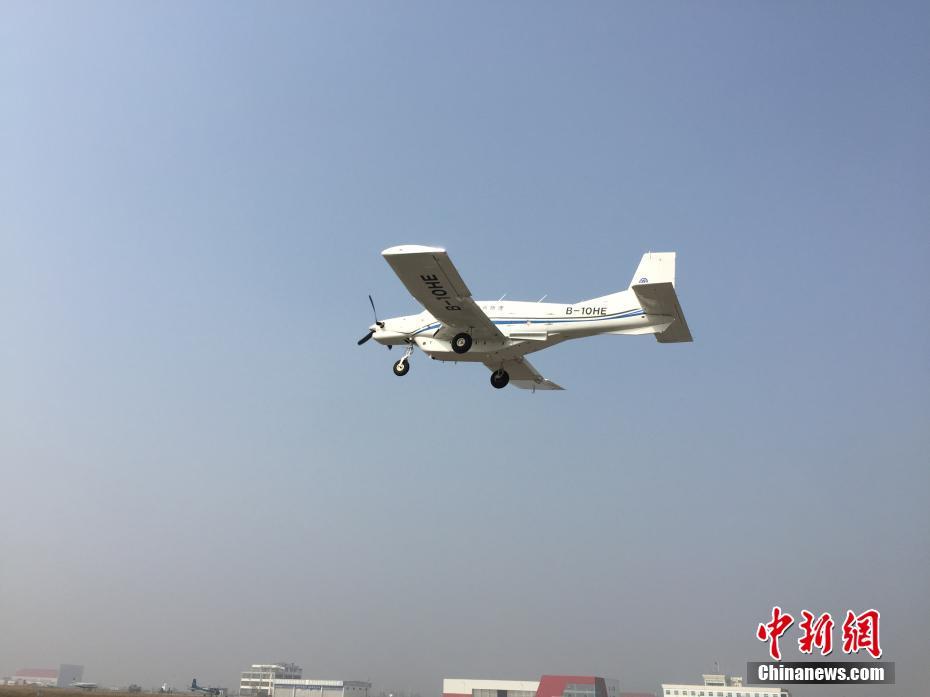 中国科学家成功研制吨位级货运无人机