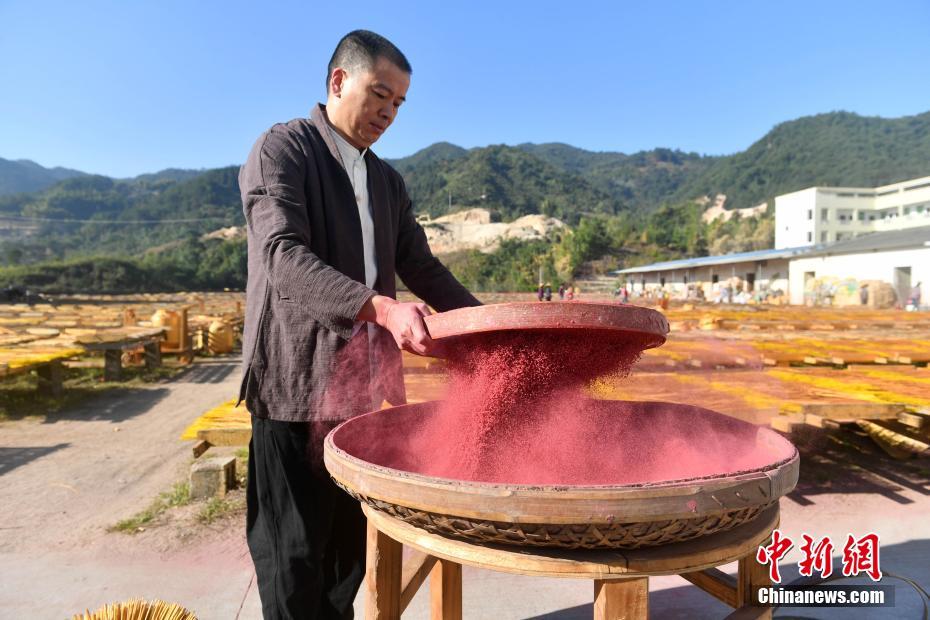 探访中国香都百年制香工艺