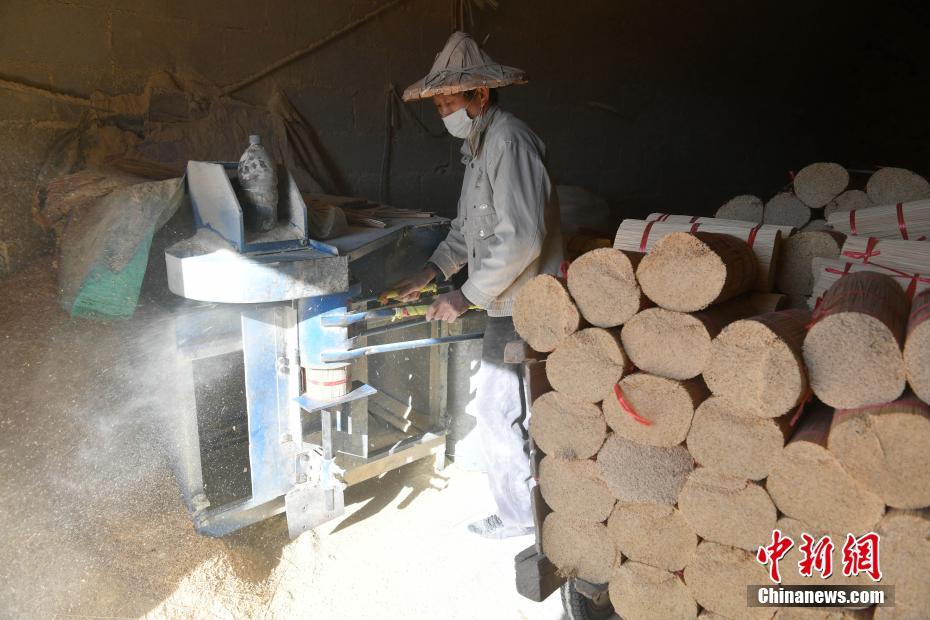 探访中国香都百年制香工艺