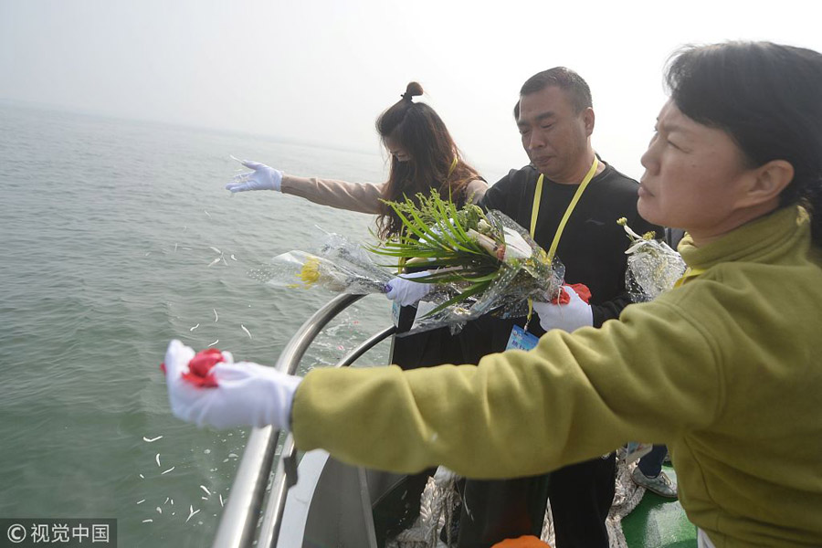 天津：全国首艘骨灰海撒专用船“国宾9号”首航
