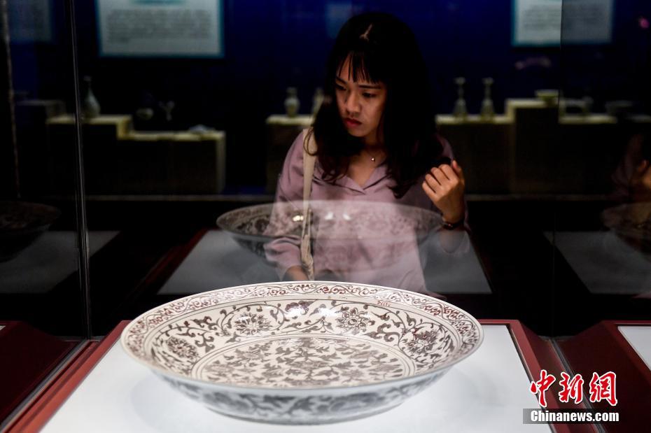 “亚洲内海——13至14世纪亚洲东部的陶瓷贸易”展广州举行