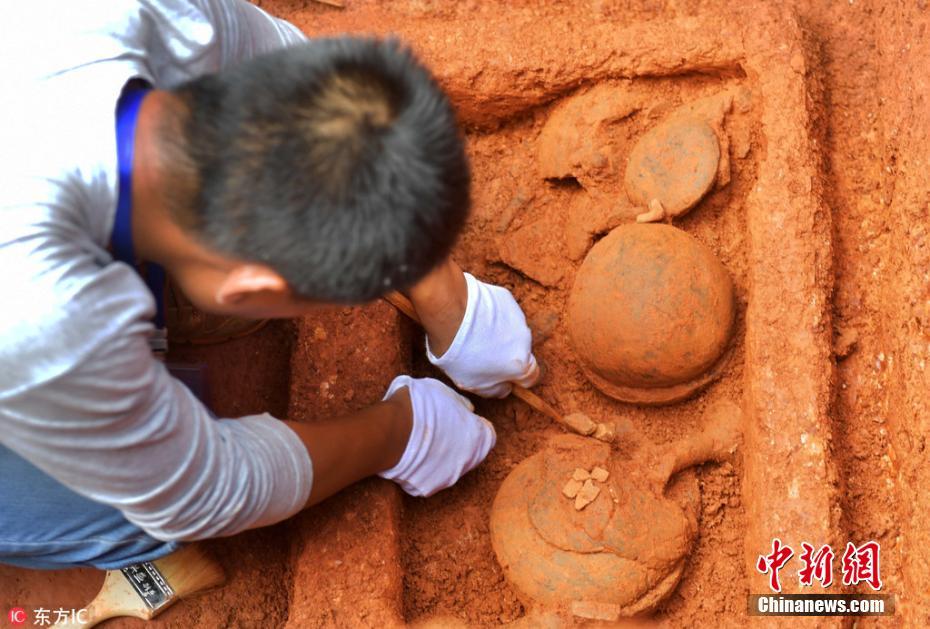 湖南益阳考古发掘墓葬86座文物400余件