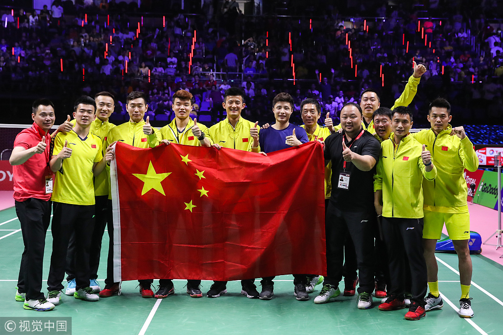 中国羽毛球男队3-1击败日本队赢得汤姆斯杯冠