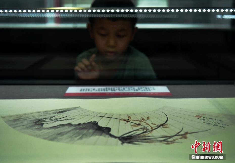 明清至近现代知名女书画家精美作品亮相河北博物院