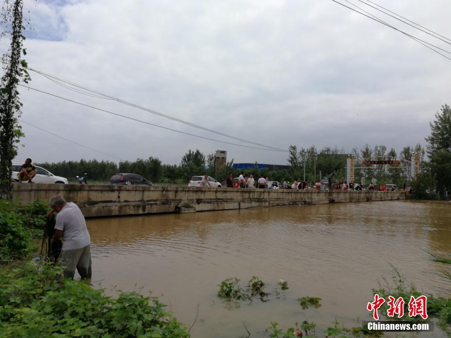 超强暴雨致黄河故道徐州大彭段观光路垮塌近百
