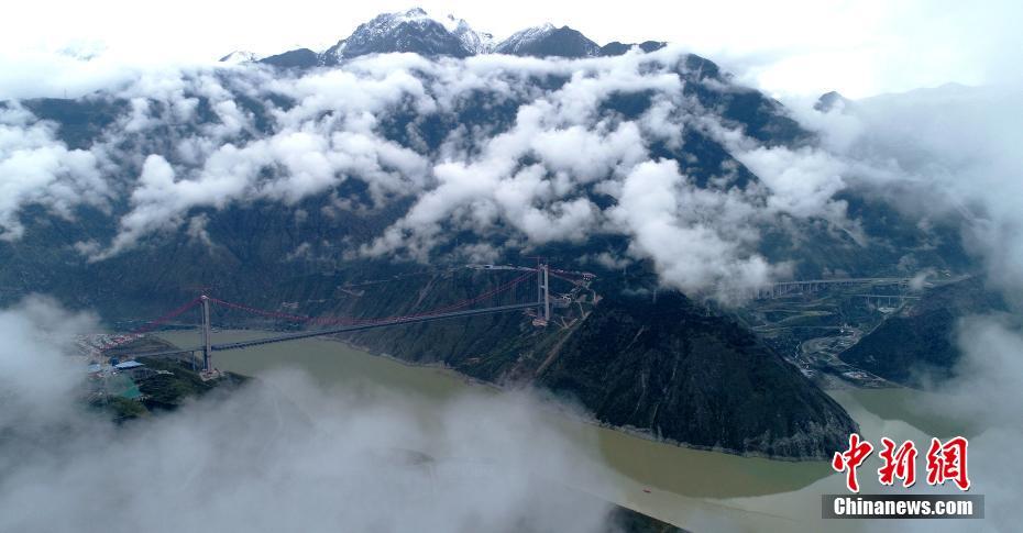 “川藏第一桥”已具备通车能力