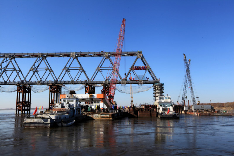 中俄首座跨界河铁路大桥中方段主体工程完成