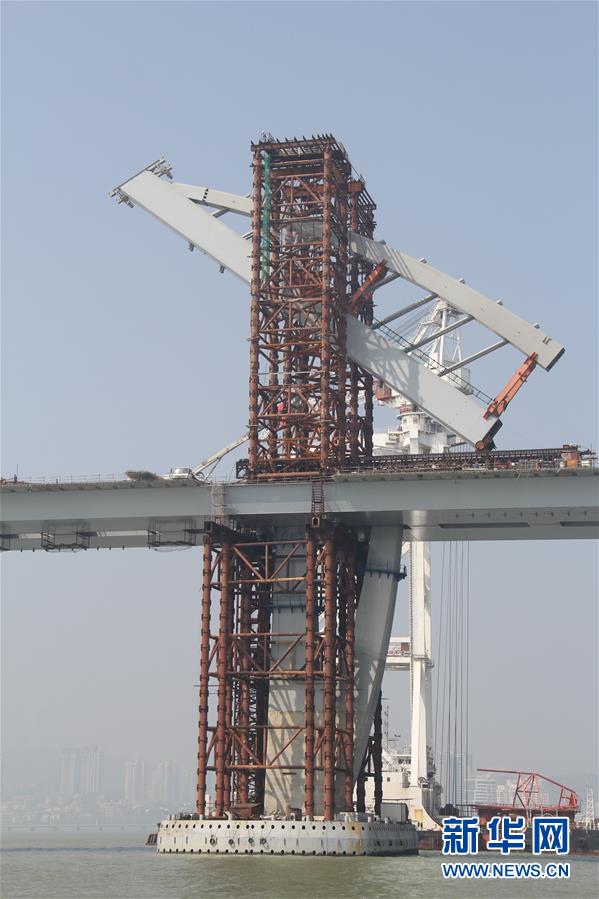 伶仃洋上造桥 大海深处“穿针”——港珠澳大桥9年建设大事记