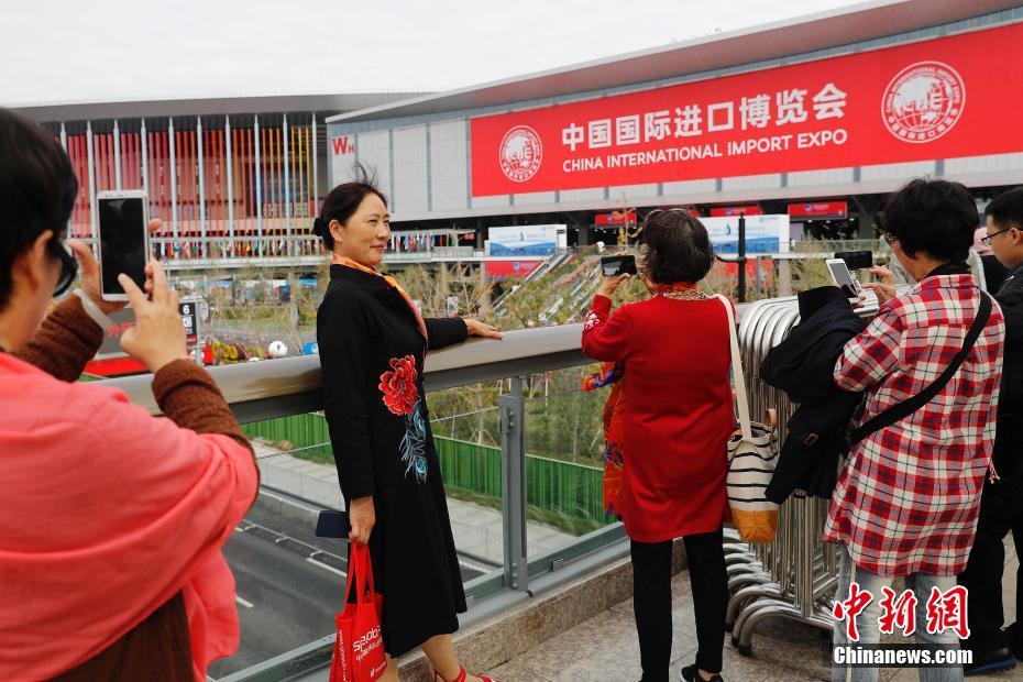 首届中国国际进口博览会准备就绪